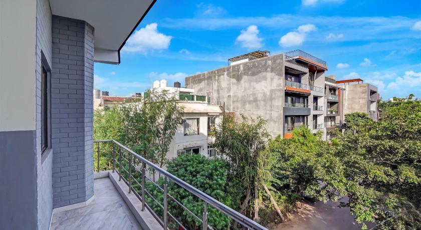 Hotel O DLF Phase 1 Metro Station Gurugram - image 16