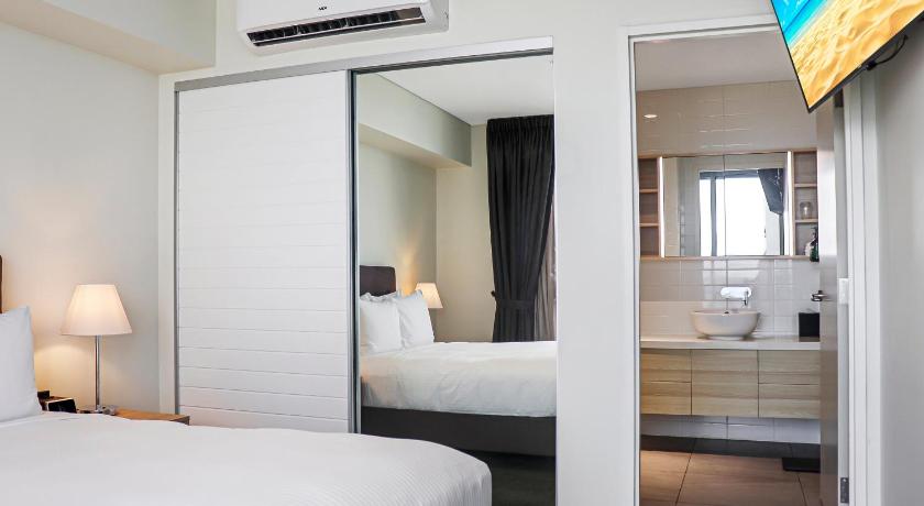 รูปของ2 Queen Beds 2 Bedroom Suite High Floor 11