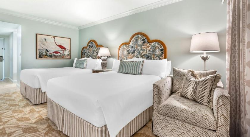 Afbeelding van Fire Table Terrace Oceanfront Room - 2 Queen Beds 1