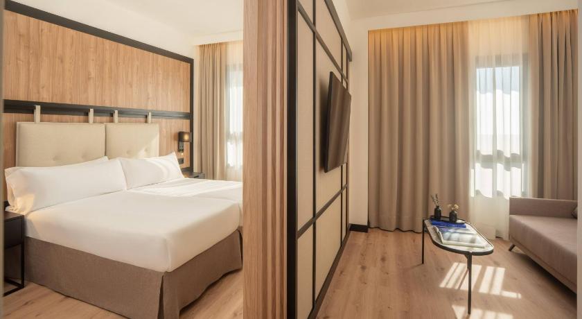 Madrid Airport Suites Affiliated by Meliá