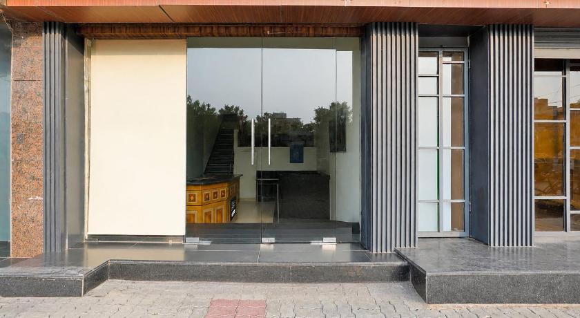 Collection O Amritsar City Centre Formerly Anand - image 13