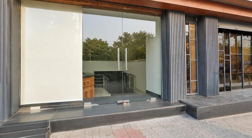 Collection O Amritsar City Centre Formerly Anand - image 16
