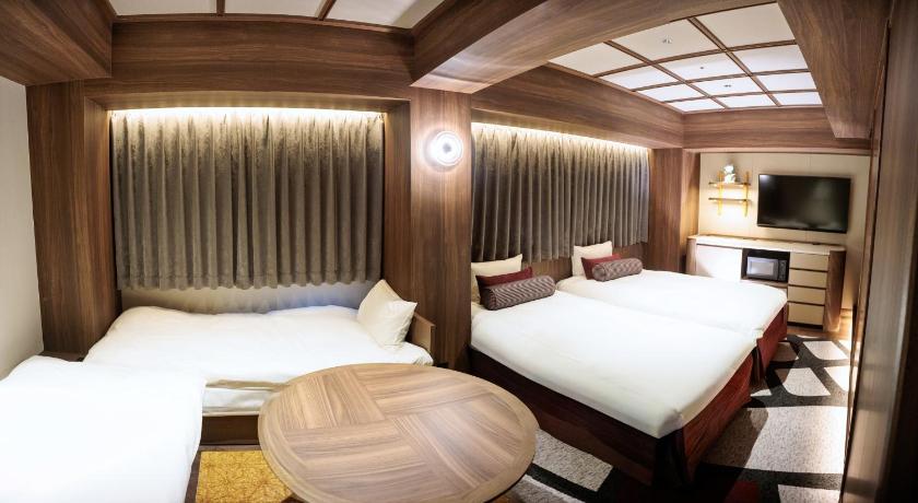 Image of Superior Twin Room 0