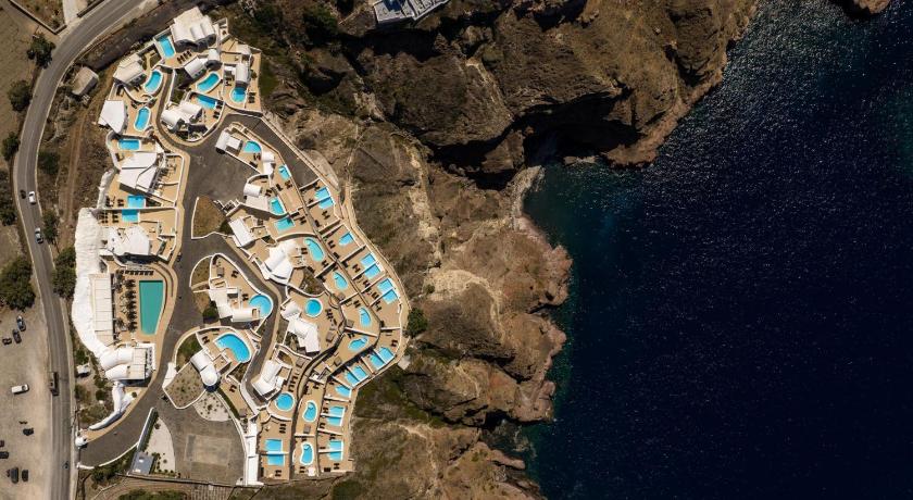 Ambassador Santorini - image 2