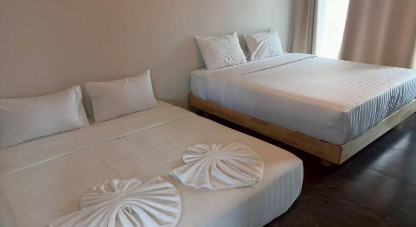 Image of Standard Double Room with Shared Bathroom 0
