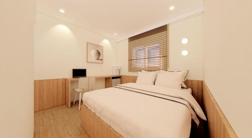 CLOUD STAY JONGNO - image 9