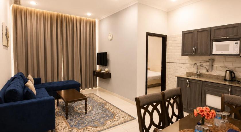 Atlantis Hotel SUITES - image 3