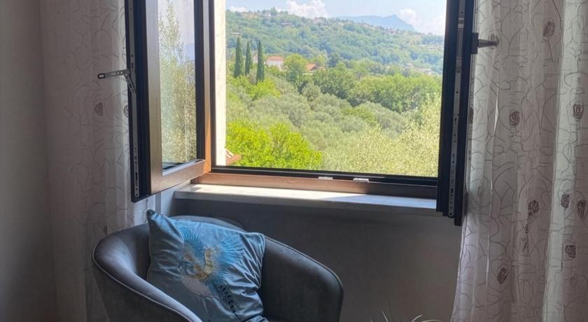 Sotto la Torre - dimora elegante con vista sulla valle