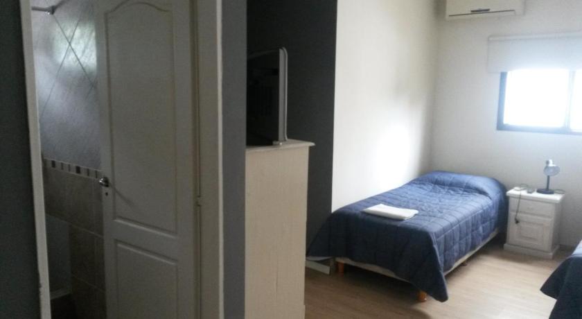 Kin Hotel — Hotel in Zarate