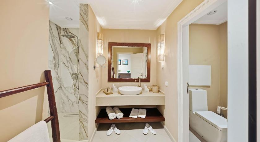 Image of Junior Suite 14