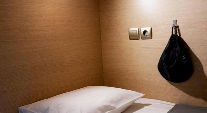 Image of Bed in 6-Bed Mixed Dormitory Room 8