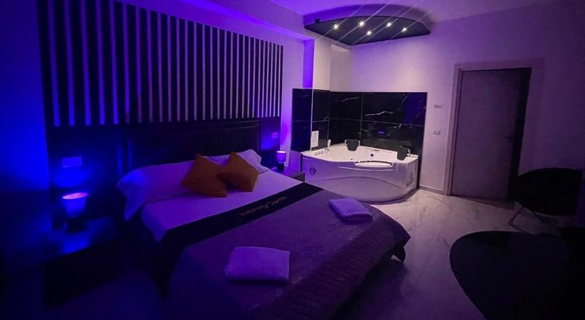 Infinity Suite