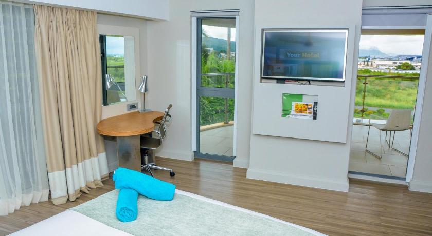Image of Premium Queen Room with Balcony 4