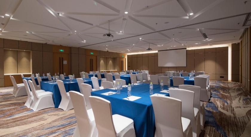Holiday Inn Express Qingdao Chengyang Central By IHG - image 17