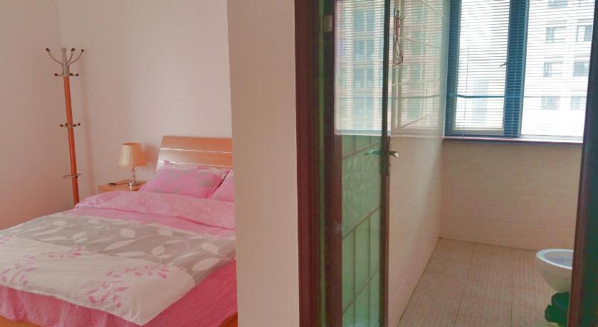Book Kun Ming Zhi Meng Jia Ting Lu Guan In Kunming China - 