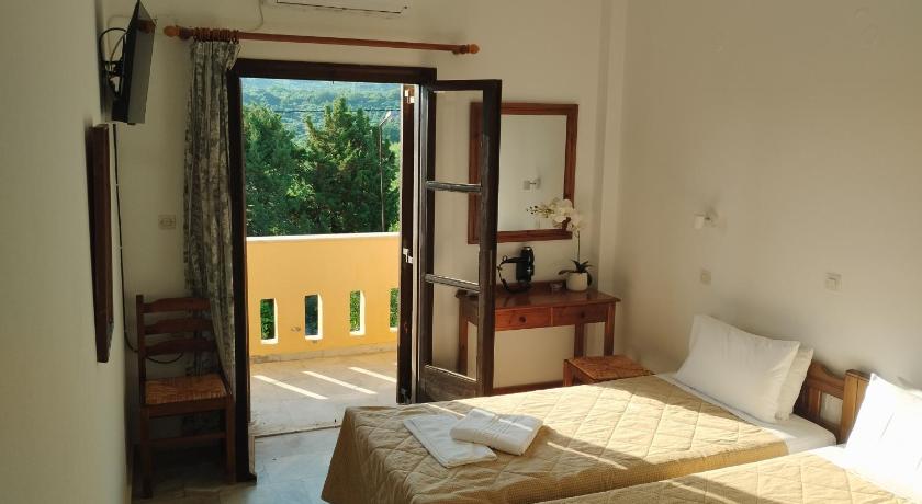 Image of One-Bedroom Standard Apartment 4