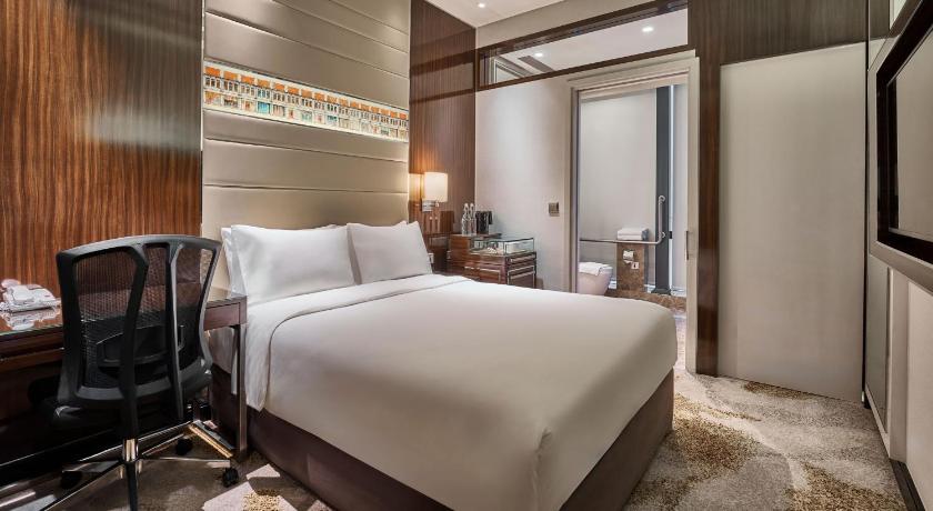 รูปของห้องมาตรฐาน 1 เตียงควีนไซส์ เป็นมิตรต่อผู้พิการ (1 Queen Standard Accessible) 12