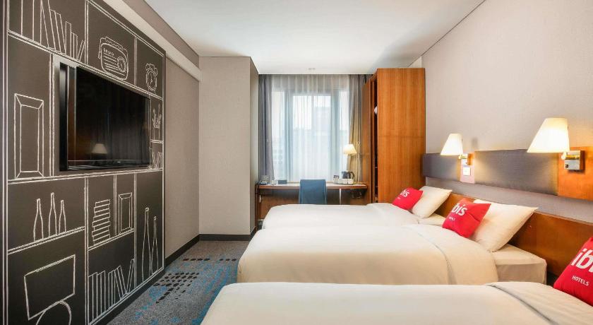 Standard 3 Single beds 이미지 0