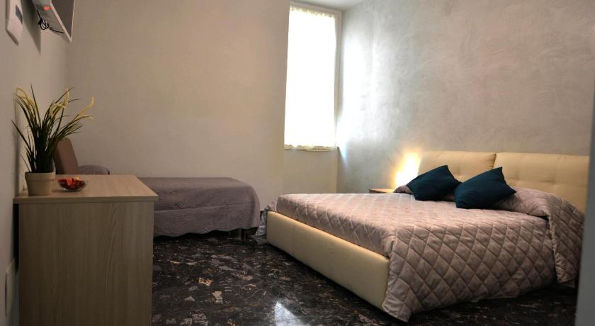 Deluxe Room (2 Adults + 1 Child), Residence Stendhal Guest House in Civitavecchia