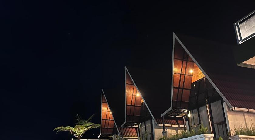 Tampilan Sunrise Villa Semballun