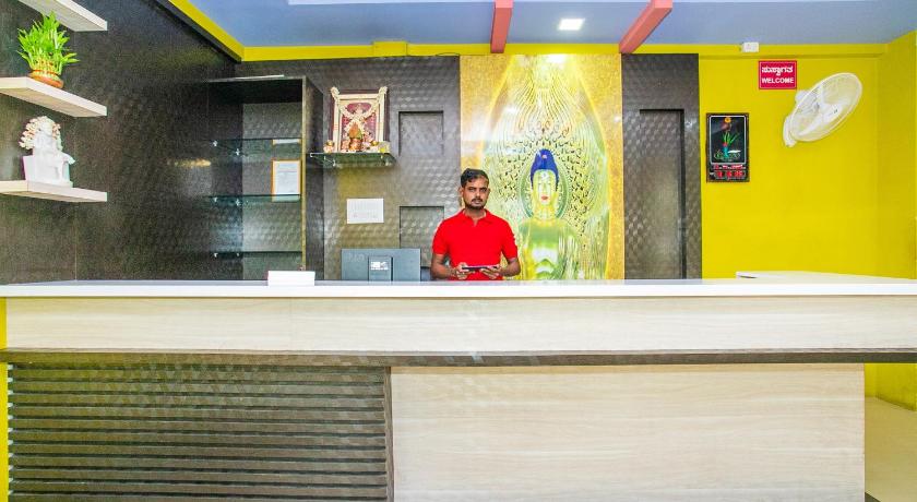 Hotel O by OYO Alankar Residency - image 7