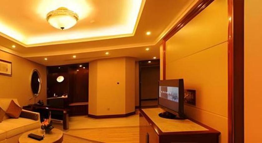 Chutian Guangdong International Hotel - image 25