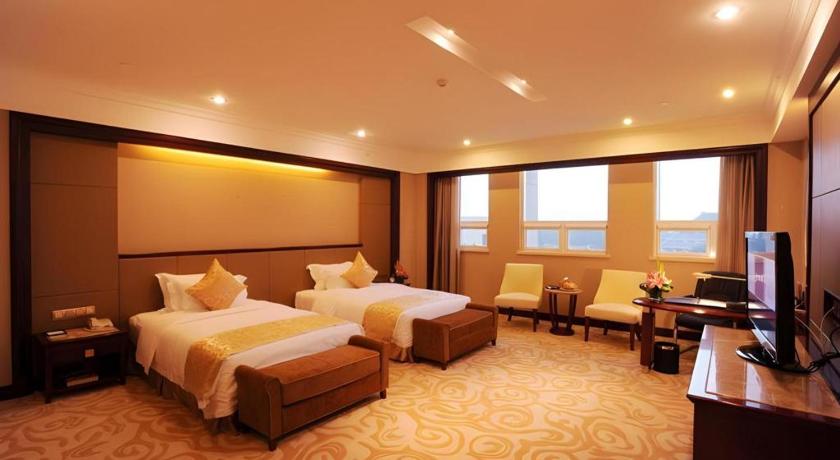 Chutian Guangdong International Hotel - image 22
