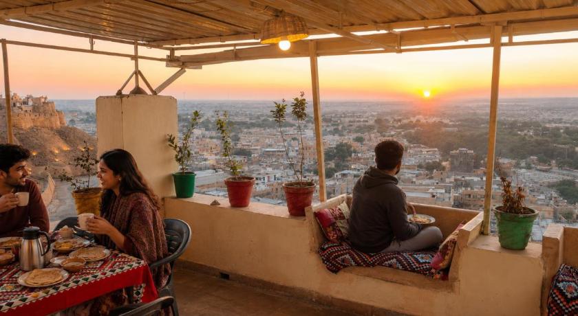 Nomadic Backpackers Hostel - image 4