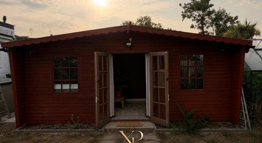 照片: Luxury Garden Shed with Private Entrance - Agoda折扣预订