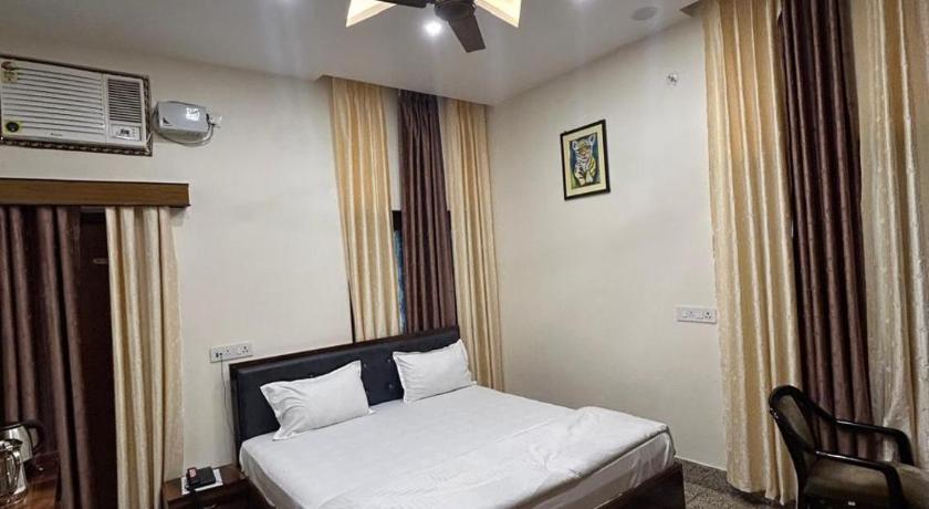 Kalash Guest House - image 29