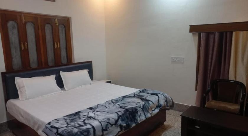 Kalash Guest House - image 33