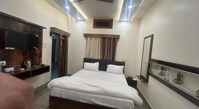 Kalash Guest House - image 21