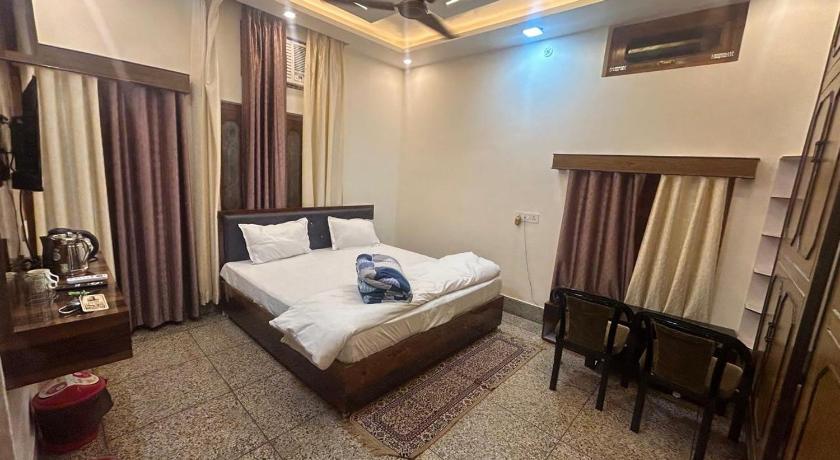 Kalash Guest House - image 28