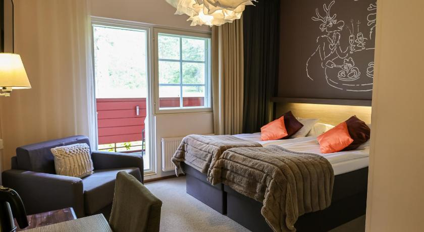 Image of Standard Twin Room with Bath 0