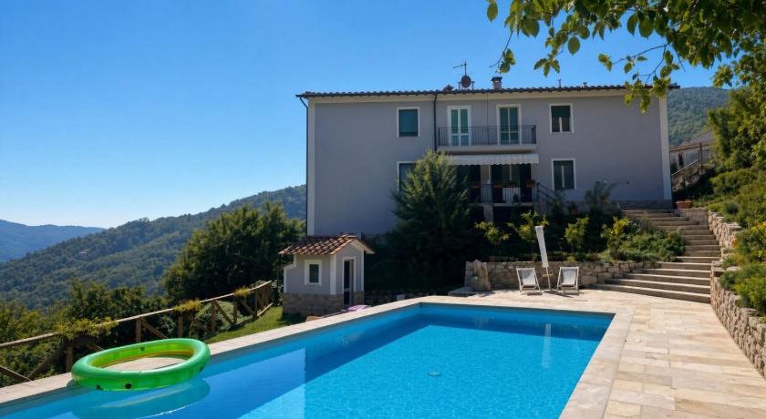 Apartamento con piscina
