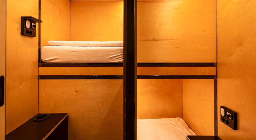 Image of Single Bed in Private Pod 1