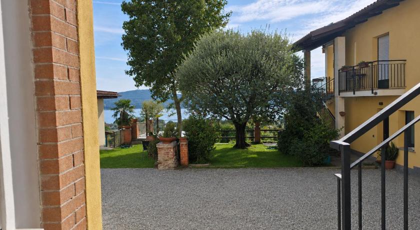 Ca Dal Cleto Relax con Giardino Vista Lago e Aria Condizionata
