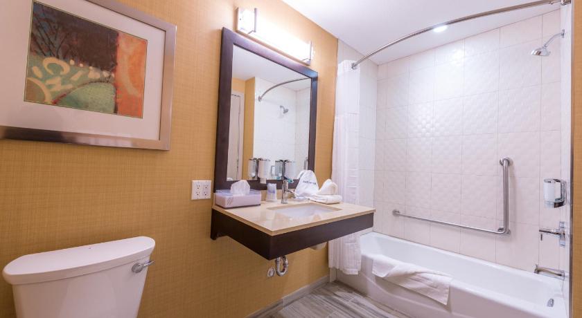 Best Western Plus Chateau Fort St. John photo