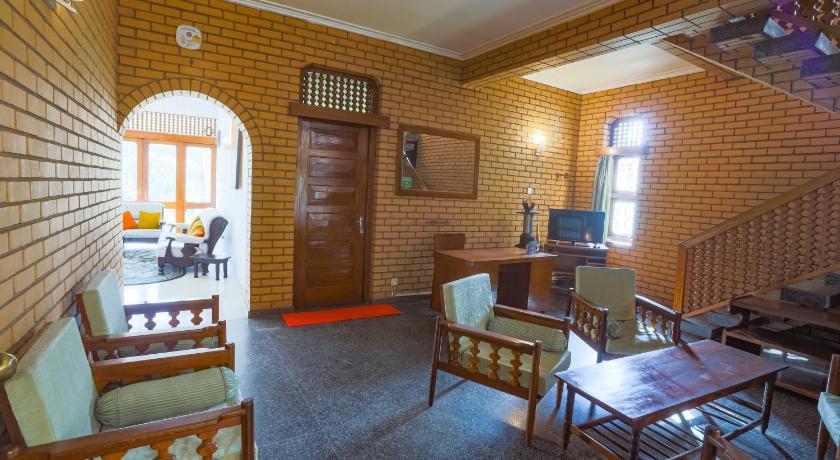 Royal Eco Lodge - image 2