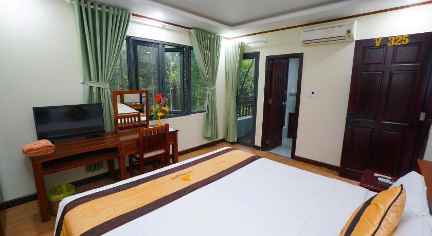 Image of Superior studio 0