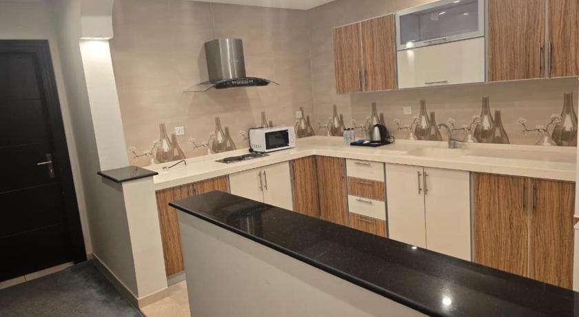 Yan Apartments - image 8