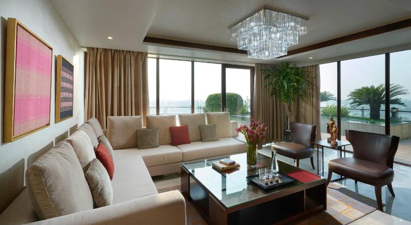 Melia Yangon - image 2