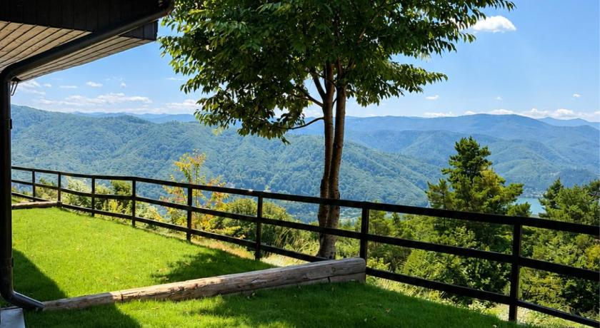 Foto de Cozla Panoramic View - Reserva com desconto Agoda