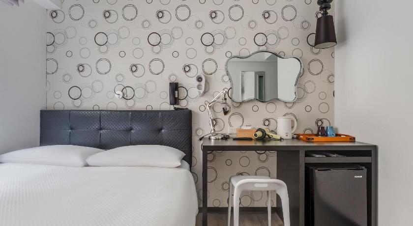 Image of Deluxe Room 6