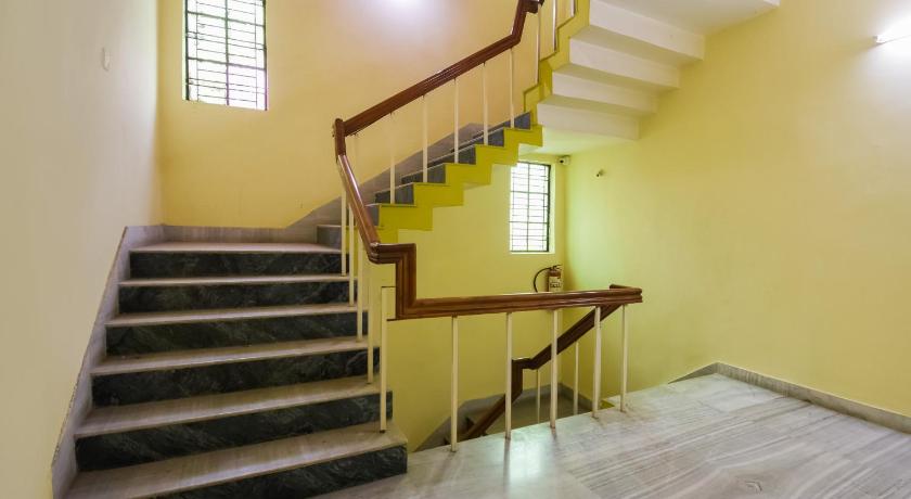 Hotel O Mks Inn - image 2