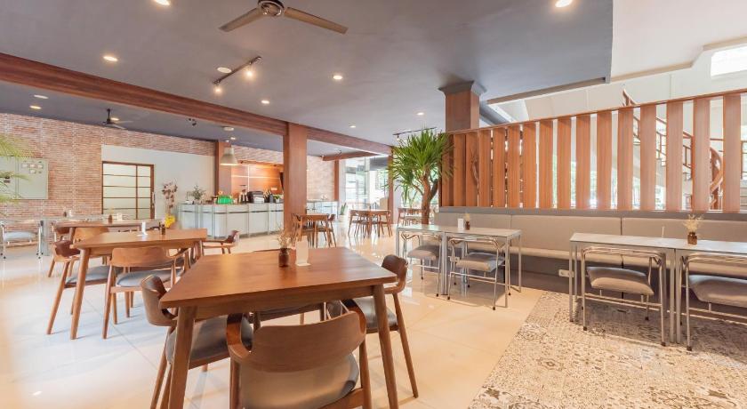Hotel Yehezkiel Surapati Mitra RedDoorz - image 12