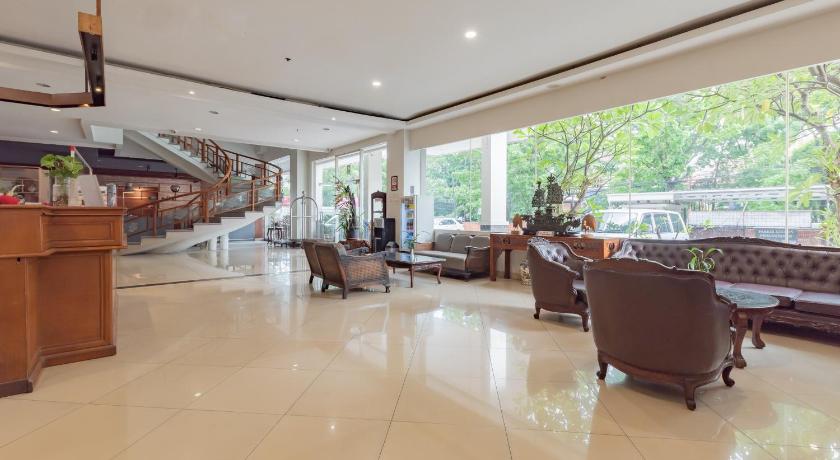 Hotel Yehezkiel Surapati Mitra RedDoorz - image 3