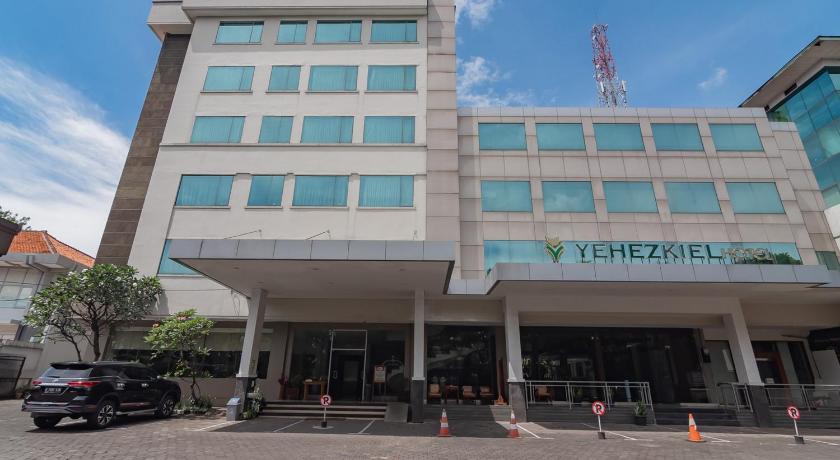 Hotel Yehezkiel Surapati Mitra RedDoorz - image 6