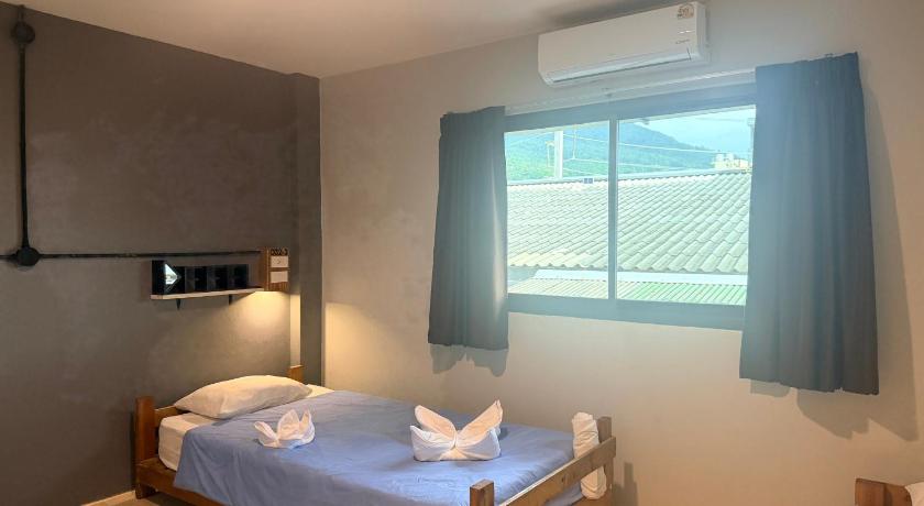 Image of Loft Triple Room with No balcony 5