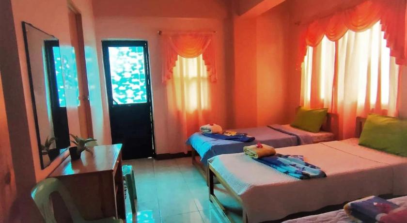 Image of Standard Triple Room 0